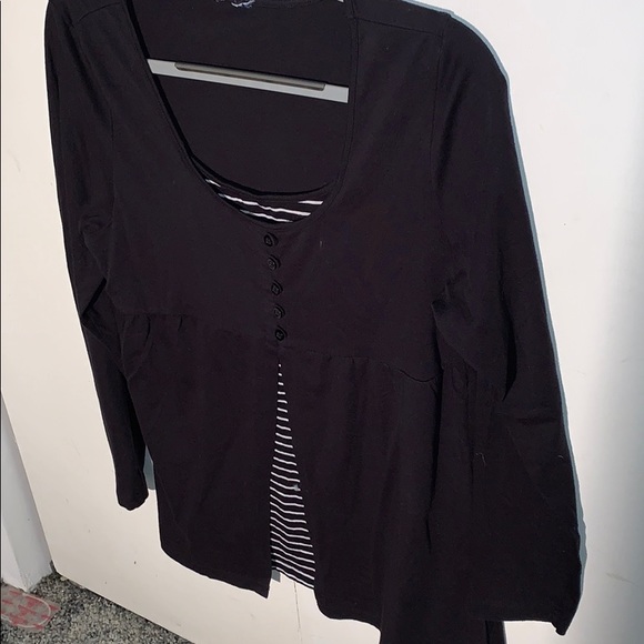 Black & white causal top - Picture 2 of 7